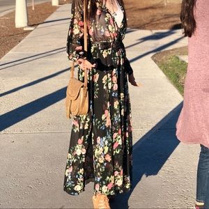 Long Sleeve-Floral-light weight dress 🌸🤗